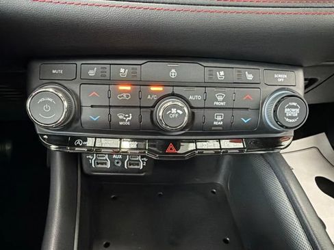 Used 2024 Dodge Durango GT AWD/4WD image 22