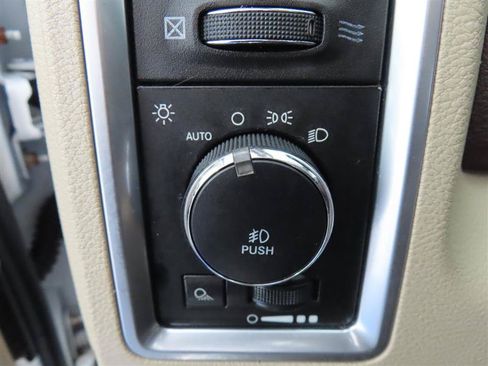 Used 2014 RAM 1500 Big Horn RWD image 17