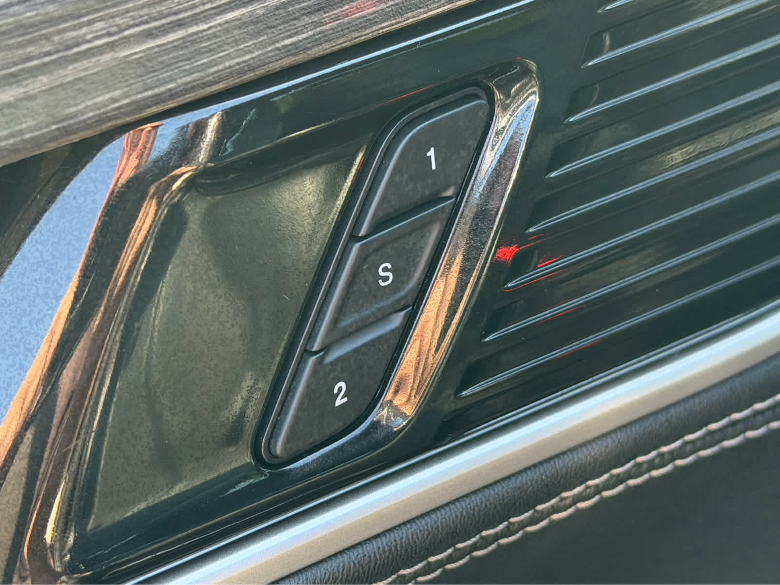 Used 2022 Jeep Wagoneer Series II AWD/4WD image 10