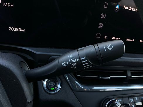 Used 2025 Buick Envista Preferred image 36