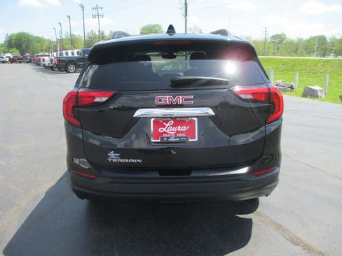 Used 2020 GMC Terrain SLE w/ Driver Convenience Package FWD image 7