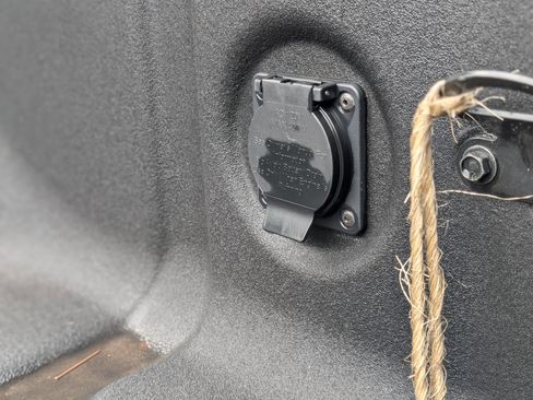 Used 2023 Nissan Frontier PRO-4X w/ Pro Convenience Package image 42