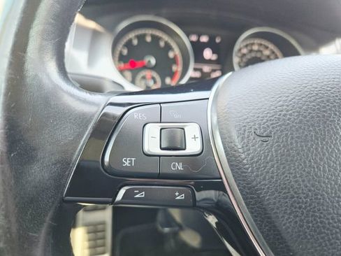 Used 2017 Volkswagen Golf Alltrack SE image 21
