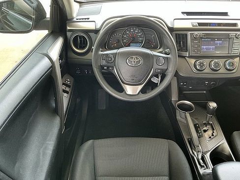 Used 2015 Toyota RAV4 LE FWD image 14