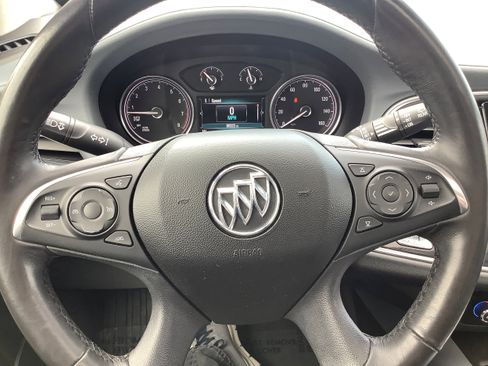 Used 2018 Buick Enclave Essence AWD/4WD image 18
