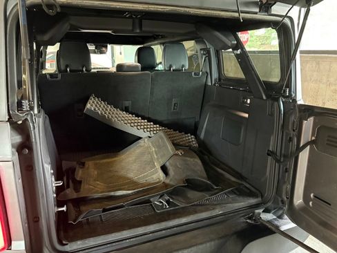 Used 2023 Ford Bronco Wildtrak AWD/4WD image 28