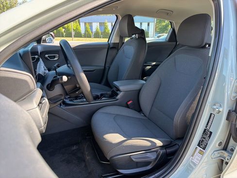 Used 2025 Kia K4 FWD image 21