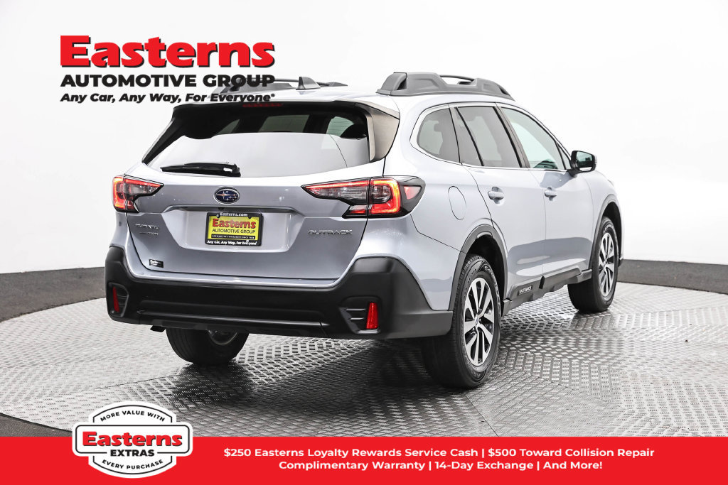 Used 2022 Subaru Outback Premium AWD/4WD image 6