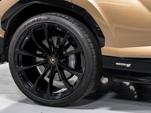 Used 2024 Lamborghini Urus S image 54