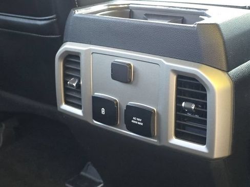 Used 2018 Ford F150 Lariat AWD/4WD image 19