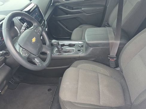 Used 2023 Chevrolet Traverse LT image 14
