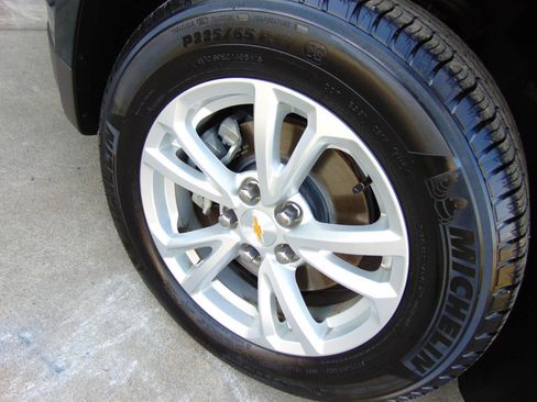 Used 2017 Chevrolet Equinox LS AWD/4WD image 59