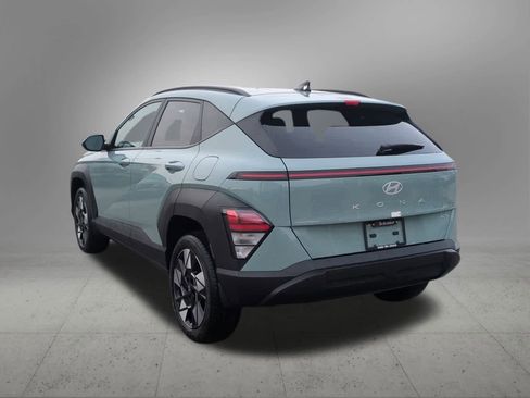 Used 2025 Hyundai Kona SEL image 4