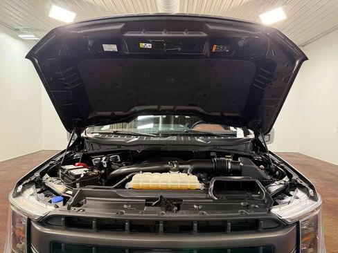 Used 2023 Ford F150 Lariat w/ Equipment Group 502A High AWD/4WD image 19