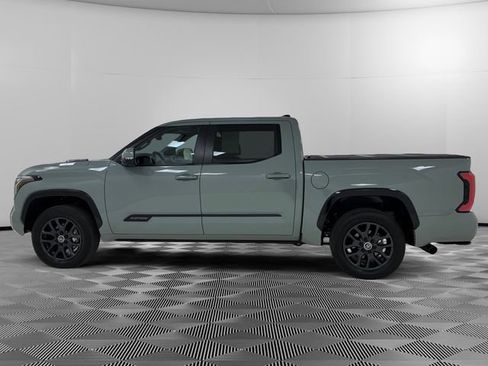 Used 2024 Toyota Tundra Platinum AWD/4WD image 2