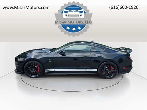 Used 2020 Ford Mustang Shelby GT500 w/ Technology Package RWD image 8