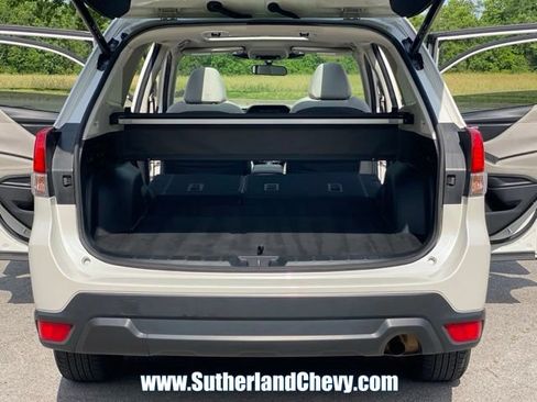 Used 2023 Subaru Forester Premium AWD/4WD image 36