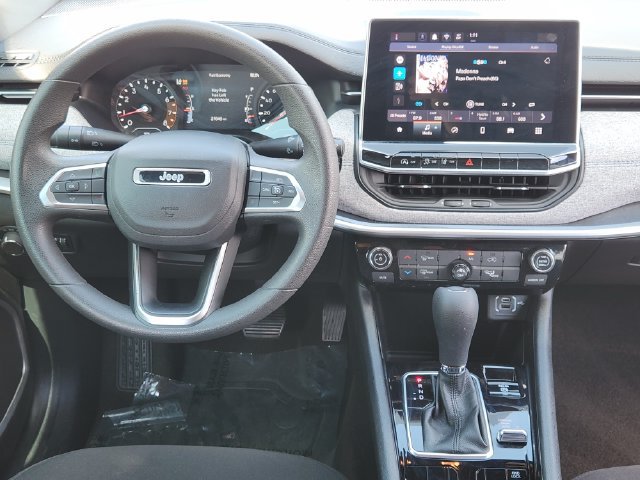 Used 2024 Jeep Compass Sport AWD/4WD image 27