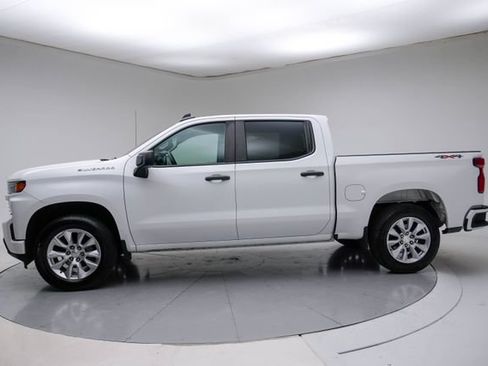 Used 2022 Chevrolet Silverado 1500 Custom AWD/4WD image 2