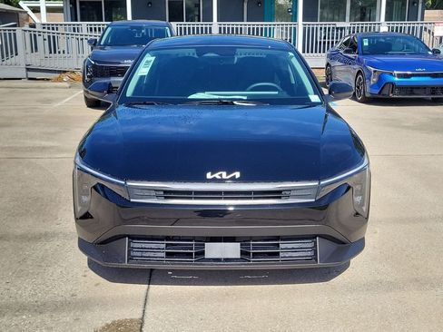 New 2026 Kia K4 FWD image 2