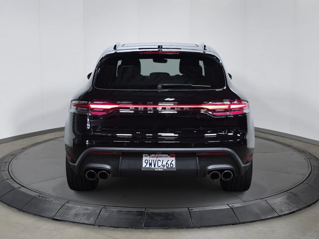 Certified 2026 Porsche Macan AWD/4WD image 6