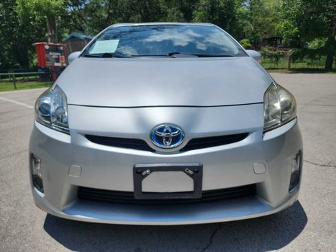 Used 2010 Toyota Prius Three FWD image 2