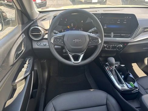 New 2026 Chevrolet Trax ACTIV w/ Driver Confidence Package FWD image 3