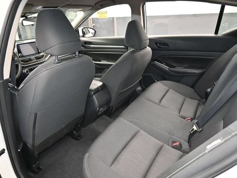 Used 2023 Nissan Altima 2.5 SV FWD image 35