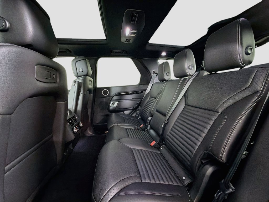 New 2026 Land Rover Discovery S AWD/4WD image 26