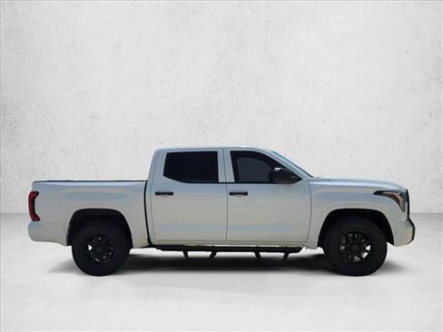 Used 2025 Toyota Tundra SR w/ SR Tow Package AWD/4WD image 4