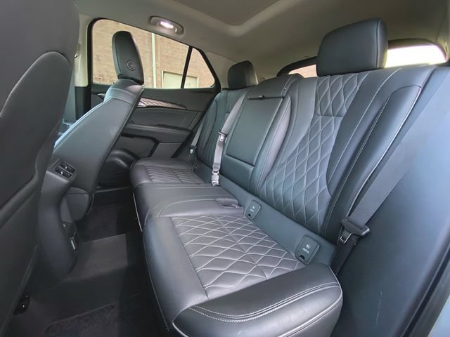 Used 2023 Buick Envision Avenir AWD/4WD image 26