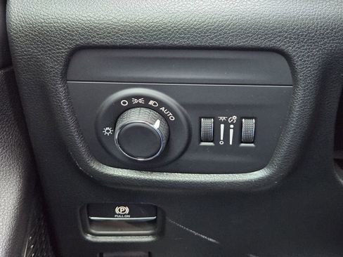 New 2026 Jeep Grand Cherokee Altitude image 21