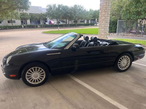 Used 2005 Ford Thunderbird RWD image 5
