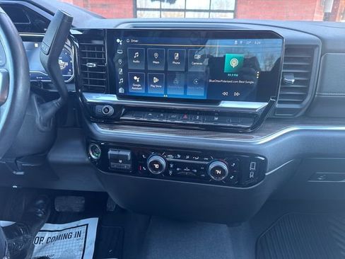 Used 2022 Chevrolet Silverado 1500 LT w/ Protection Package image 15