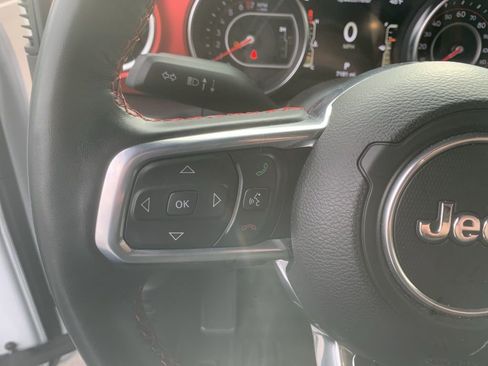 Used 2021 Jeep Gladiator Rubicon image 11