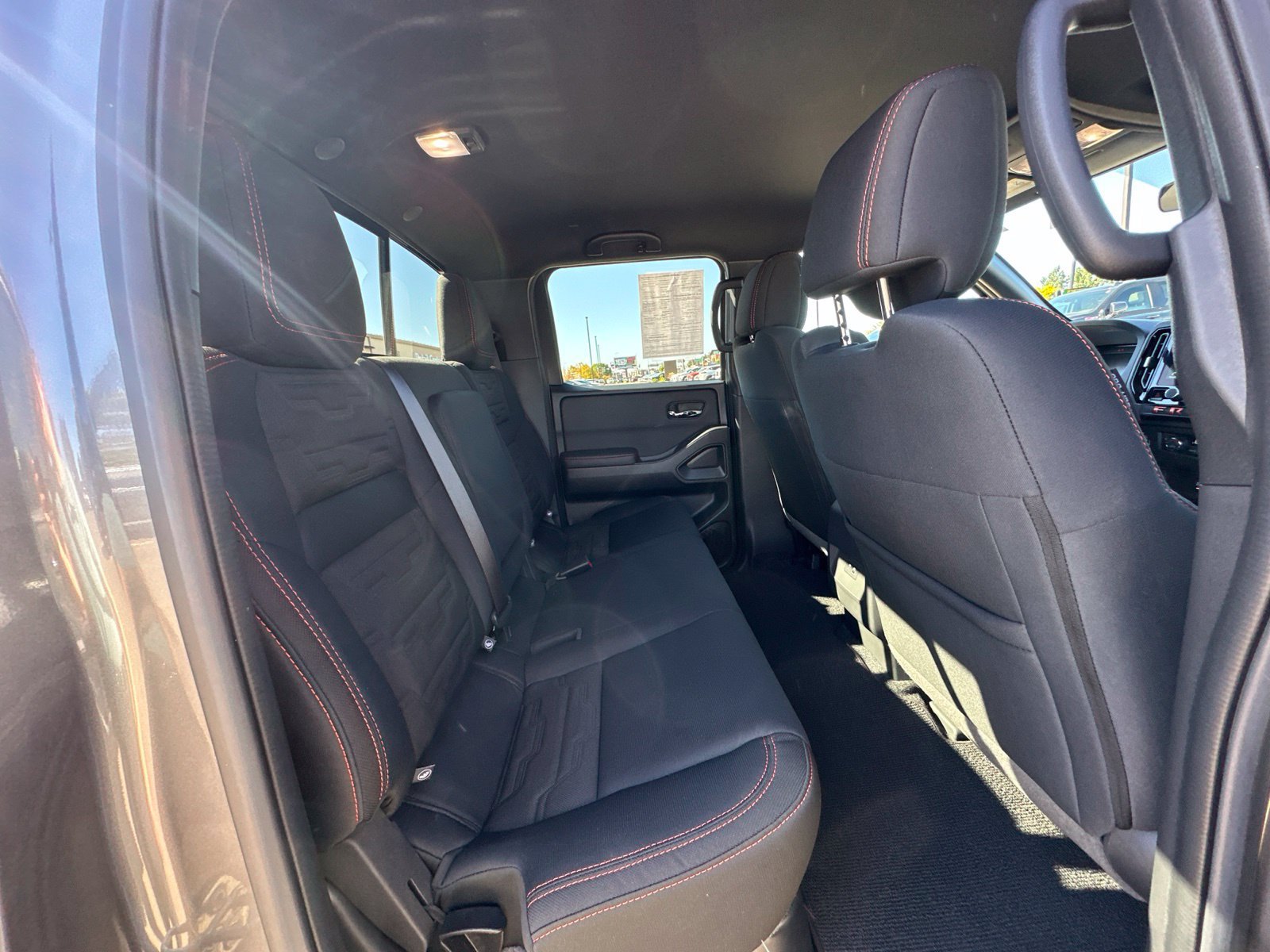 Used 2025 Nissan Frontier PRO-4X AWD/4WD image 26
