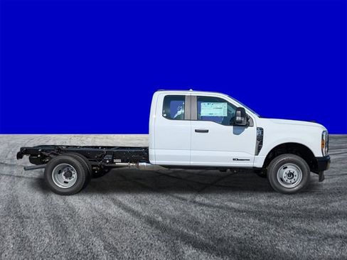 New 2026 Ford F350 XL image 3