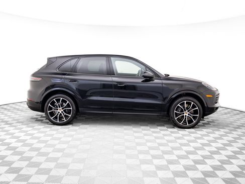 Certified 2023 Porsche Cayenne image 8