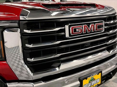 Used 2025 GMC Sierra 2500 SLT w/ SLT Convenience Package image 32