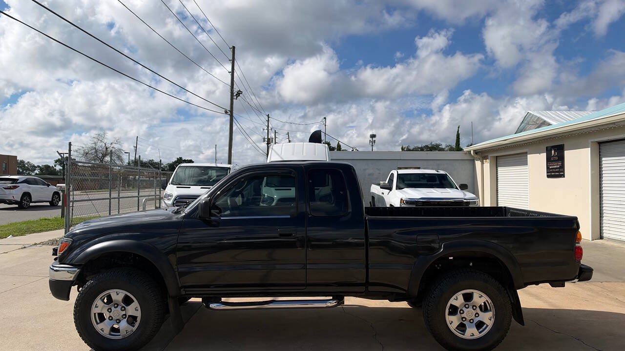 Used 2003 Toyota Tacoma PreRunner RWD image 3