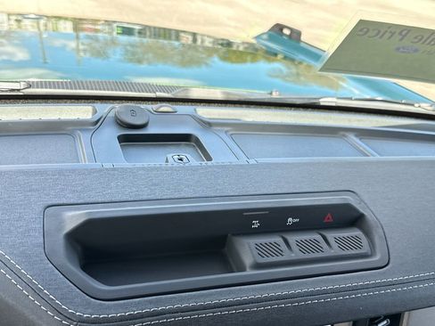 Used 2025 Ford Bronco Outer Banks image 20