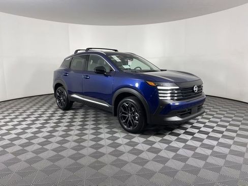 New 2026 Nissan Kicks SR w/ Illumination Package image 2