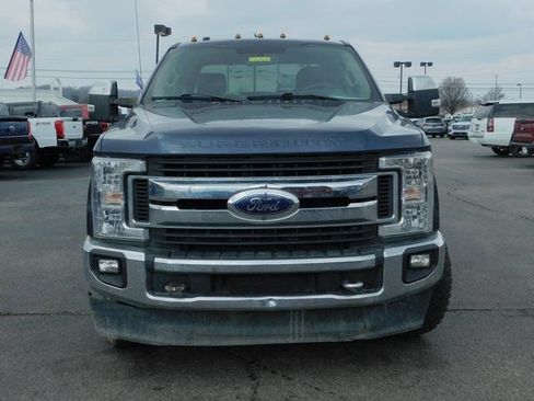 Used 2019 Ford F350 XLT w/ XLT Premium Package image 3