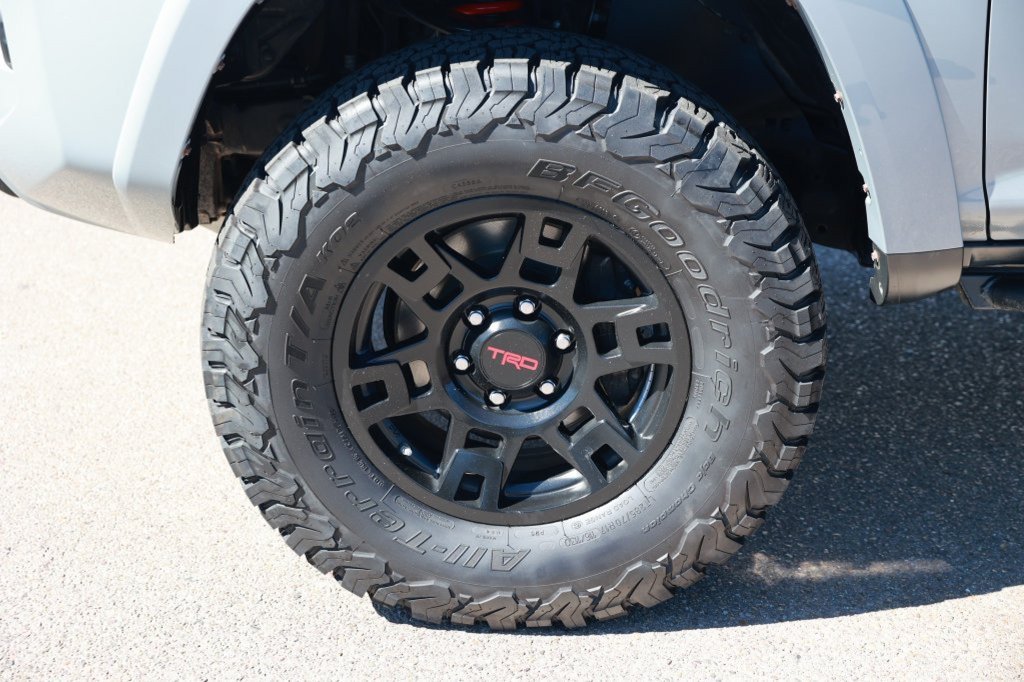 Used 2017 Toyota 4Runner TRD Pro AWD/4WD image 14