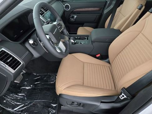 New 2025 Land Rover Discovery Dynamic SE AWD/4WD image 10