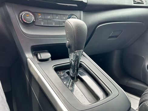 Used 2019 Nissan Sentra S FWD image 39