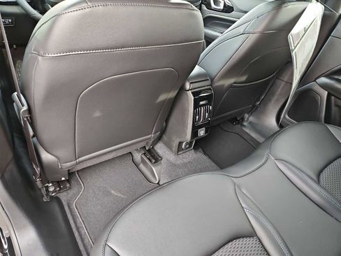 New 2026 Jeep Compass Latitude image 18