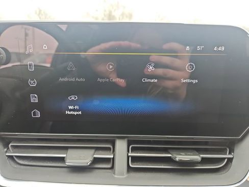 Used 2025 Chevrolet Trax RS w/ Driver Confidence Package image 20