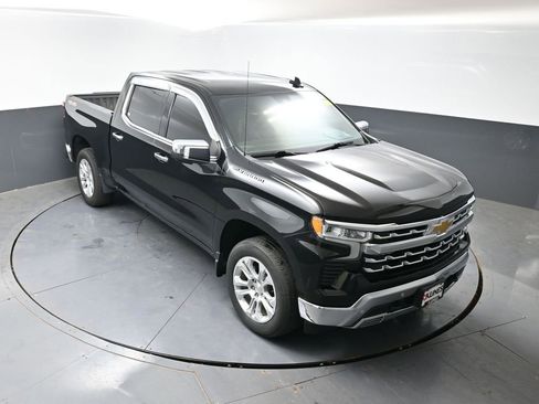 Used 2023 Chevrolet Silverado 1500 LTZ AWD/4WD image 17