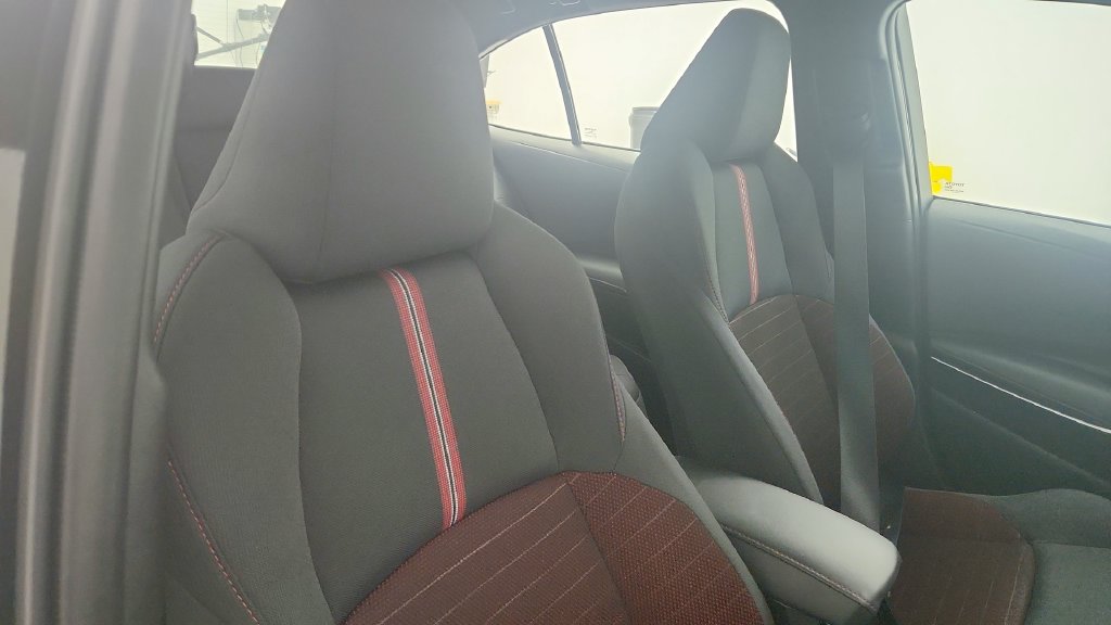 Used 2025 Toyota Corolla SE FWD image 23